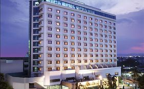 โรงแรมลานนา พาเลซ